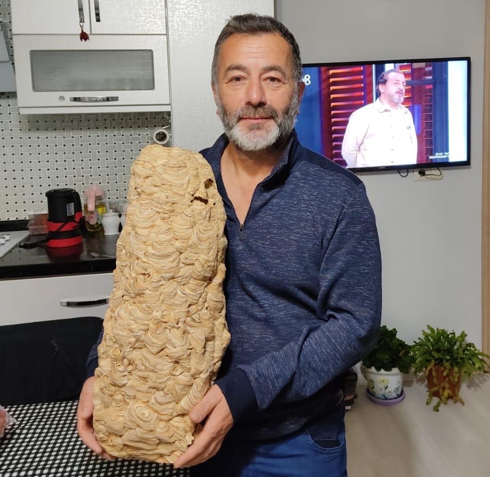 Evinin çatı aralığında buldu! Görenler şaşkınlığını gizleyemiyor