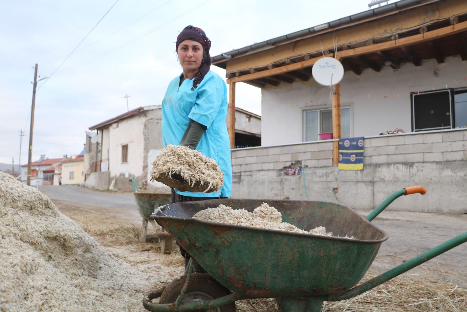 Asgari ücretle çalışmak yerine kendi işinin patronu oldu