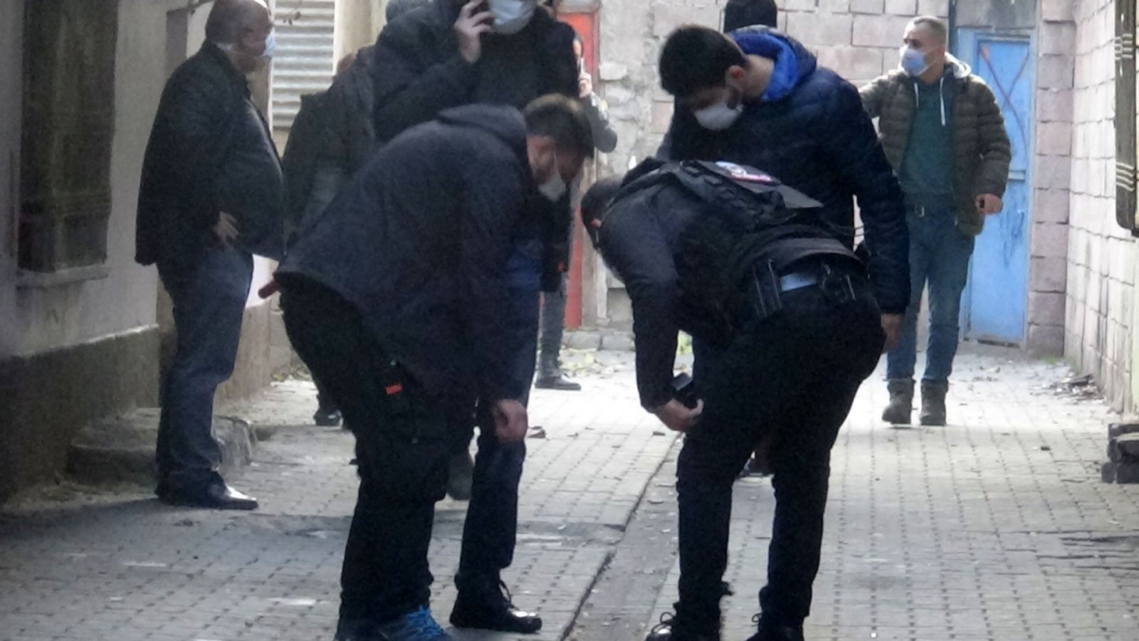 Diyarbakır'da 'gürültü' tartışmasında silahla vuruldu