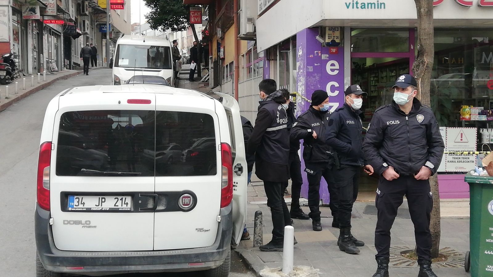 Kuyumcuda dehşet! Boğazından ve karnından bıçakladı