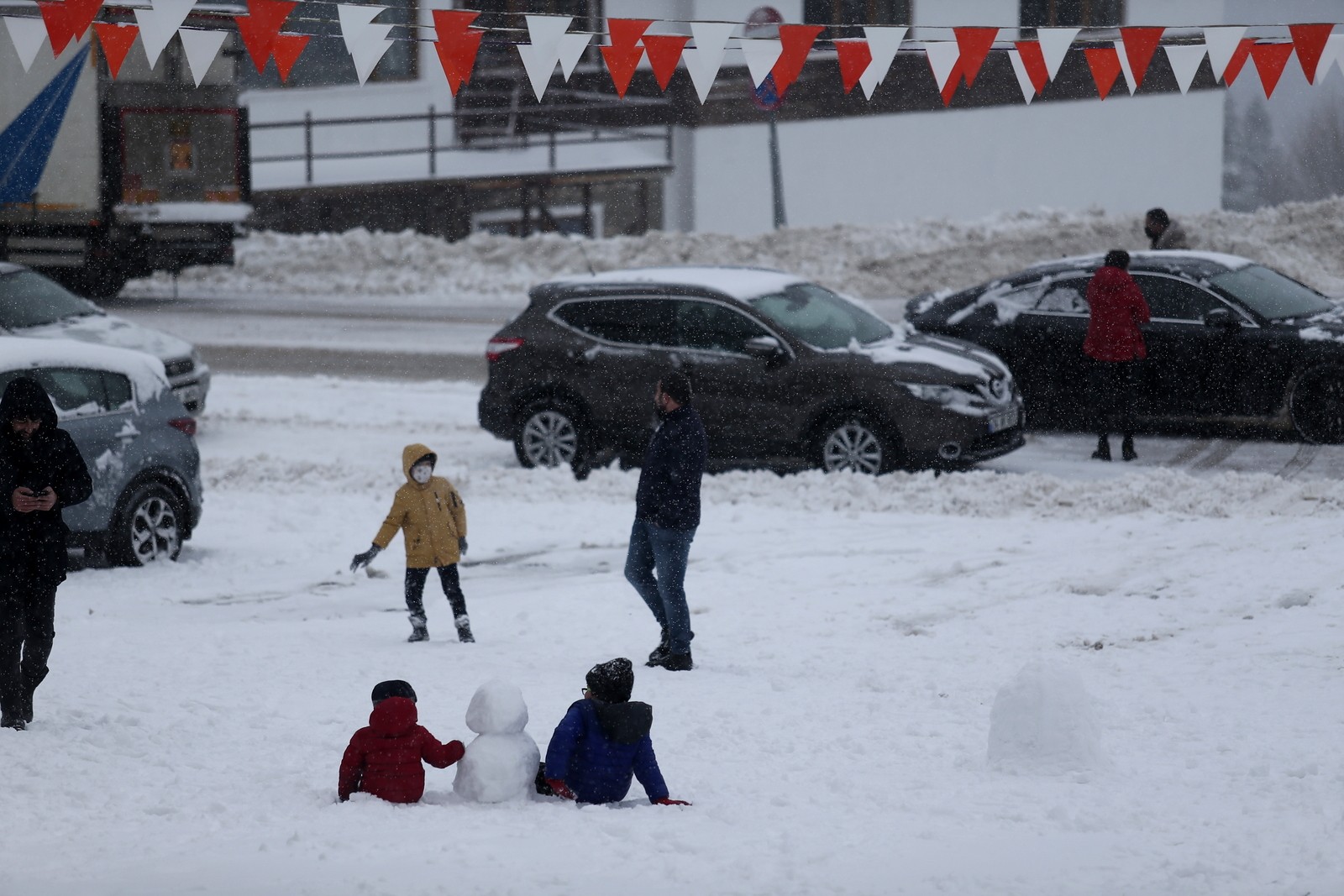 Uludağ yeniden beyaz gelinliğini giydi