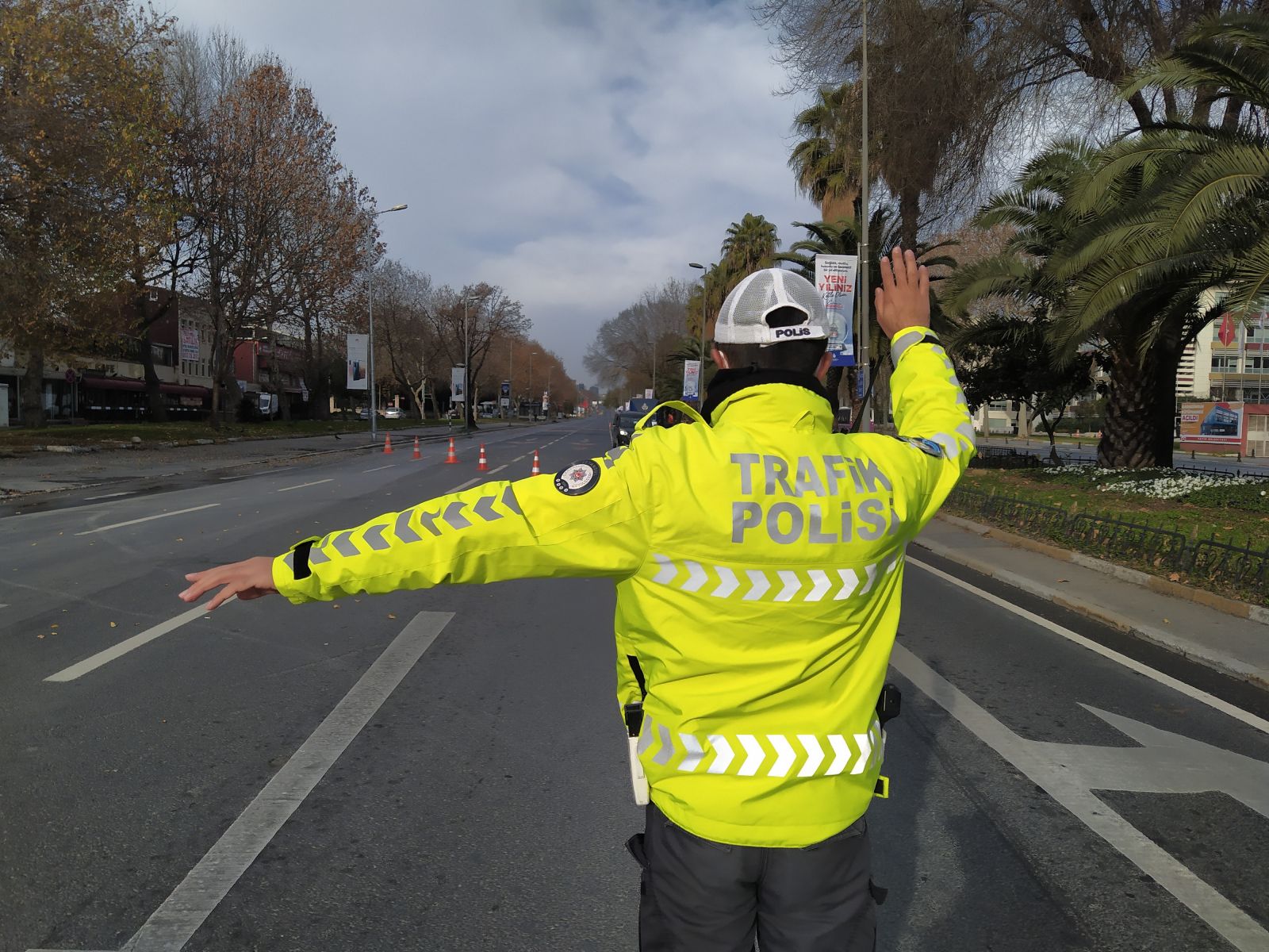 İstanbul'da 80 saatlik kısıtlamanın denetimleri sürüyor