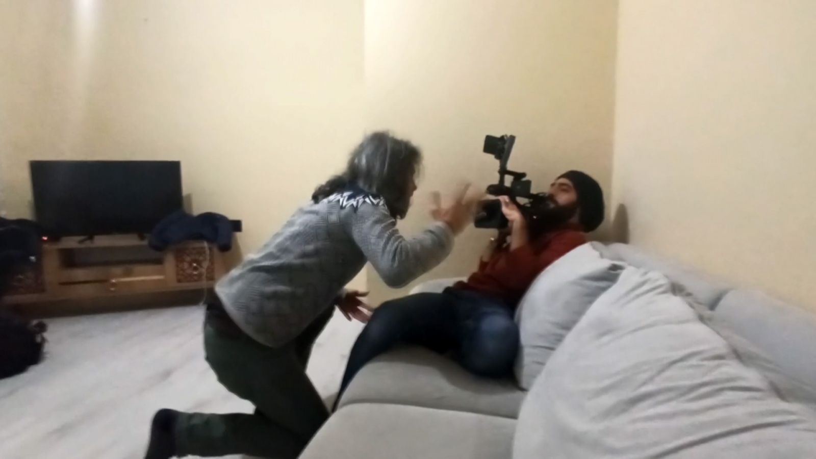 Kocasından gördüğü şiddeti filmde anlattı