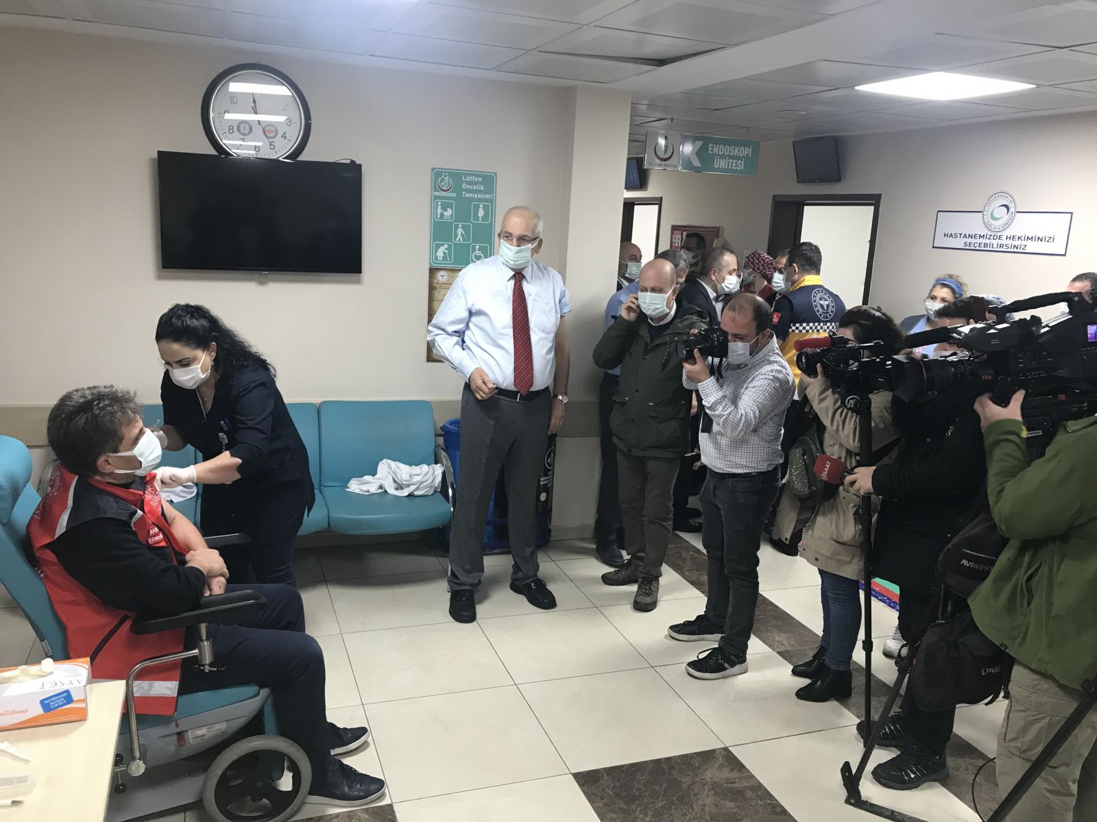 Türkiye genelinde aşılama süreci başladı