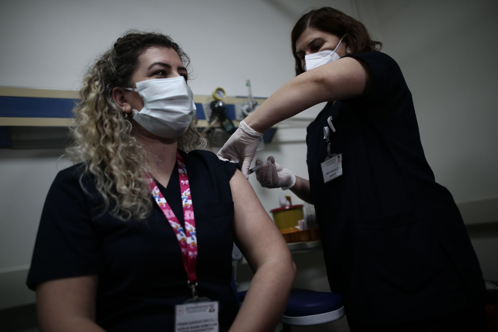 Türkiye genelinde aşılama süreci başladı