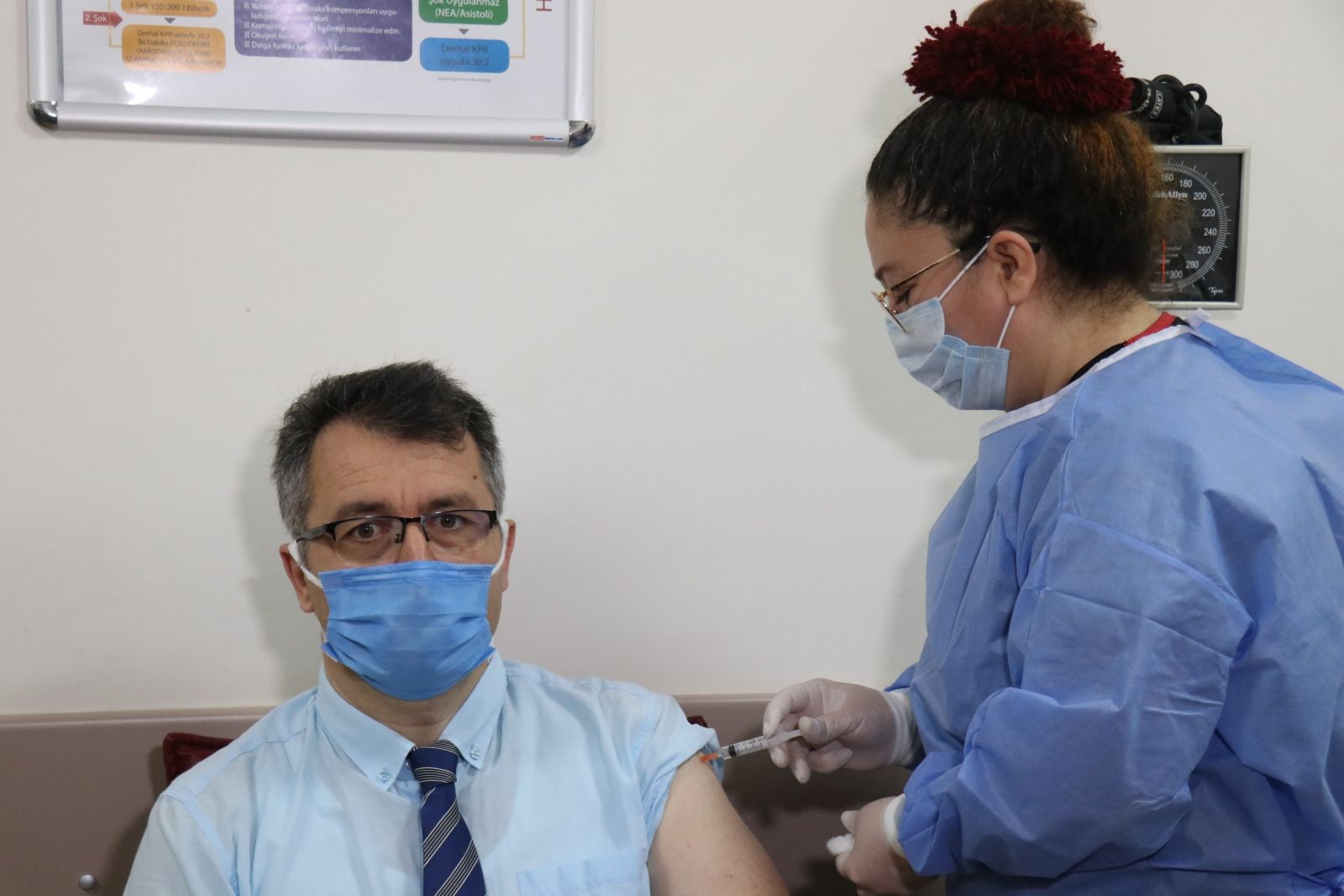 Türkiye genelinde aşılama süreci başladı