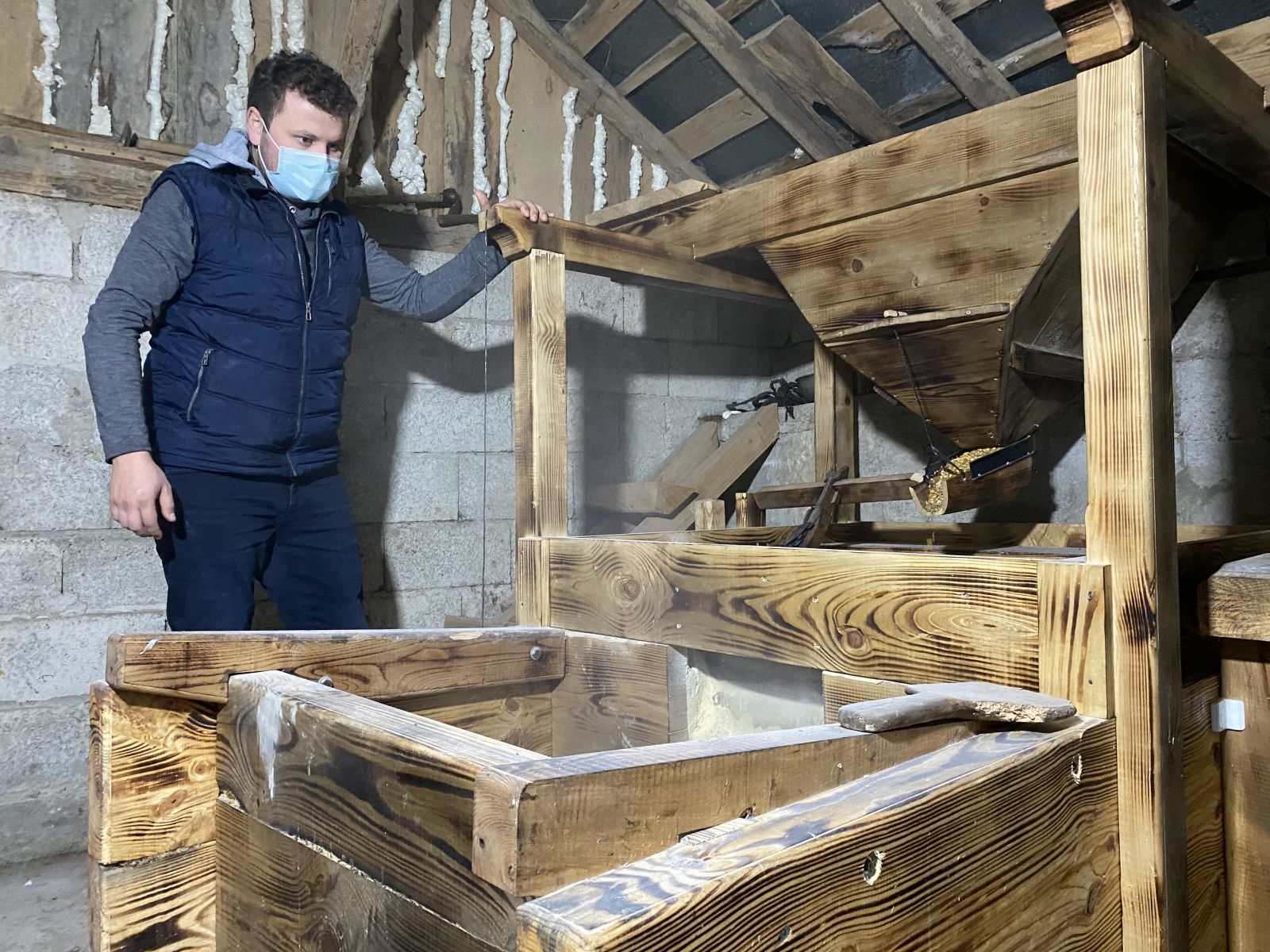 Tarihi değirmen 100 yıldır dönüyor