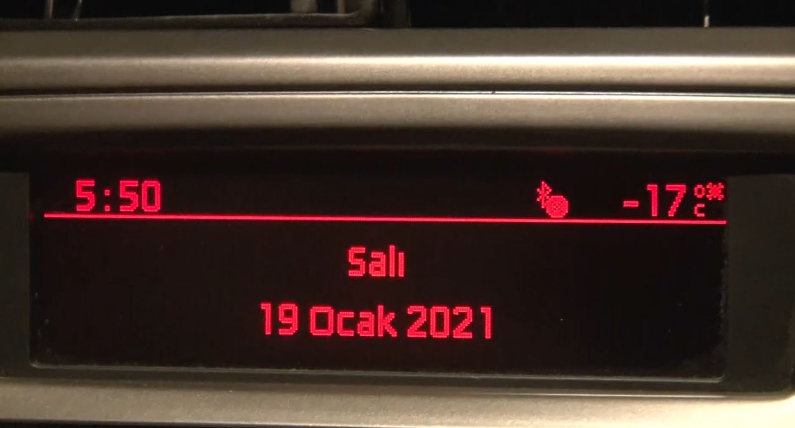 Ankara buz tuttu, hava sıcaklığı -17 dereceye kadar düştü