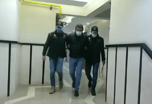 İzmir merkezli FETÖ operasyonu: 238 gözaltı kararı