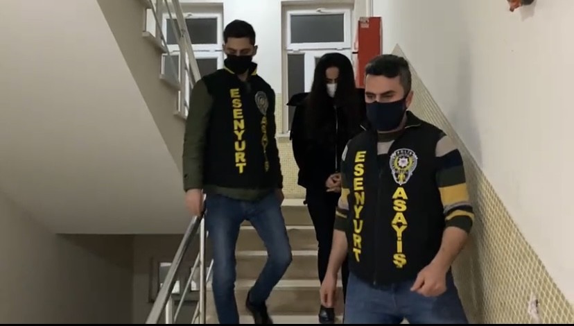 Üstü emlakçı, altı uyuşturucu serası! Savunması pes dedirtti Üstü emlakçı, altı uyuşturucu serası! Savunması pes dedirtti