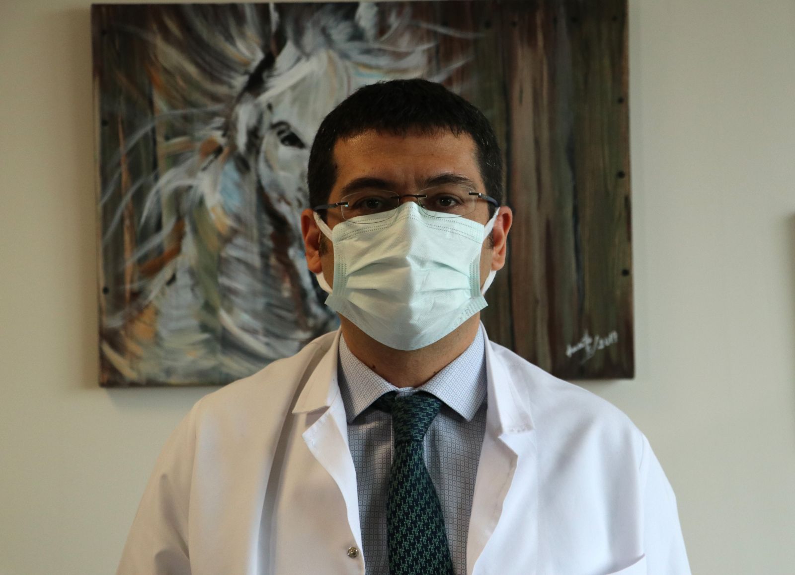 Prof. Dr. Çil: Kanser hastaları 'CoronaVac' aşısına güvenebilir