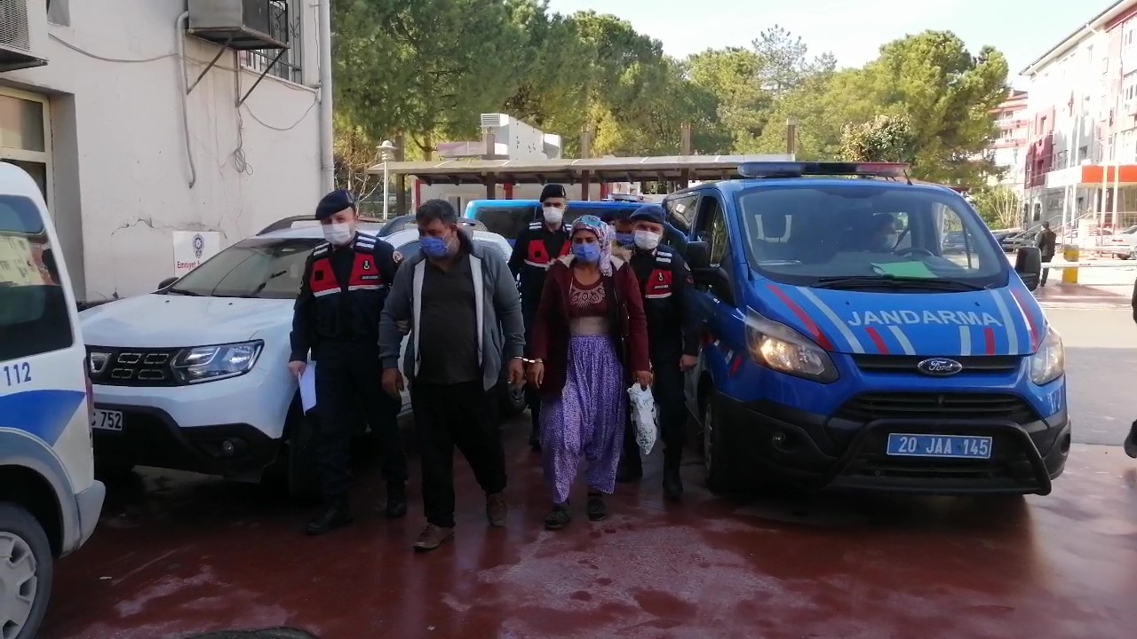 Böyle hırsızlık ne görüldü ne duyuldu! Çatıyı çalıp kaçtılar