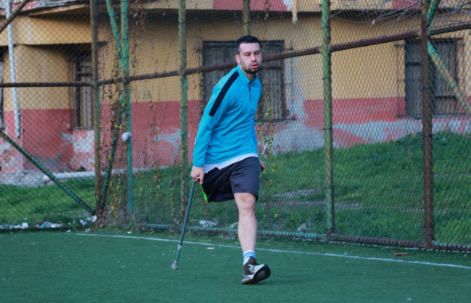 Gündüz çiçekçi, akşam süper lig sporcusu