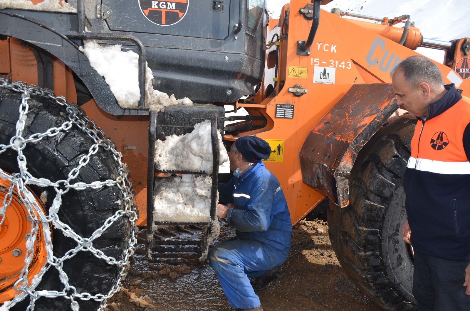 Tamircilikle geçen bir ömür: 37 yıldır tek işi makine tamir etmek