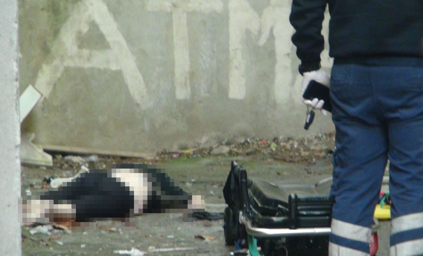 İstanbul’da feci olay: Çatı katından düşen kadın öldü