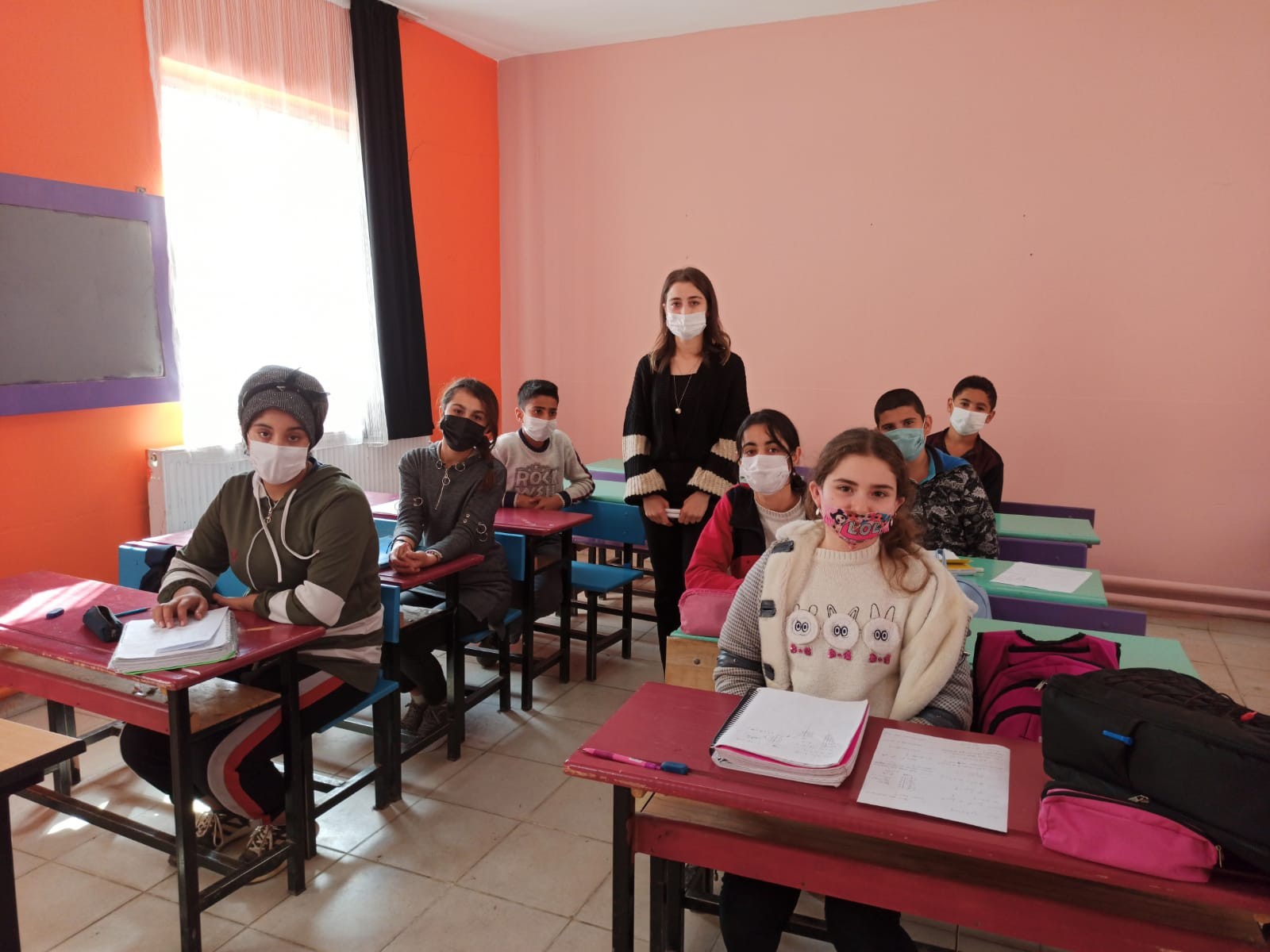 Köy okullarında yüz yüze eğitim başladı