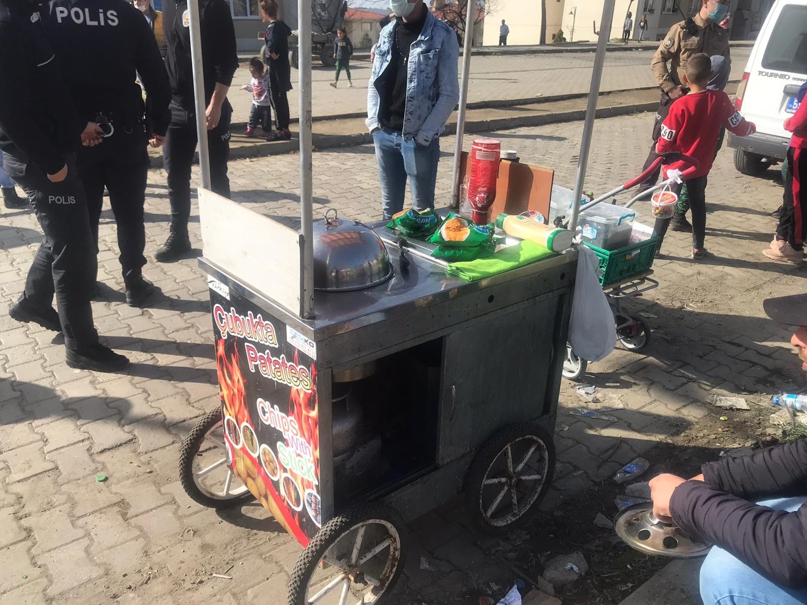 Piknik tüpü bomba gibi patladı: 3'ü çocuk 5 yaralı