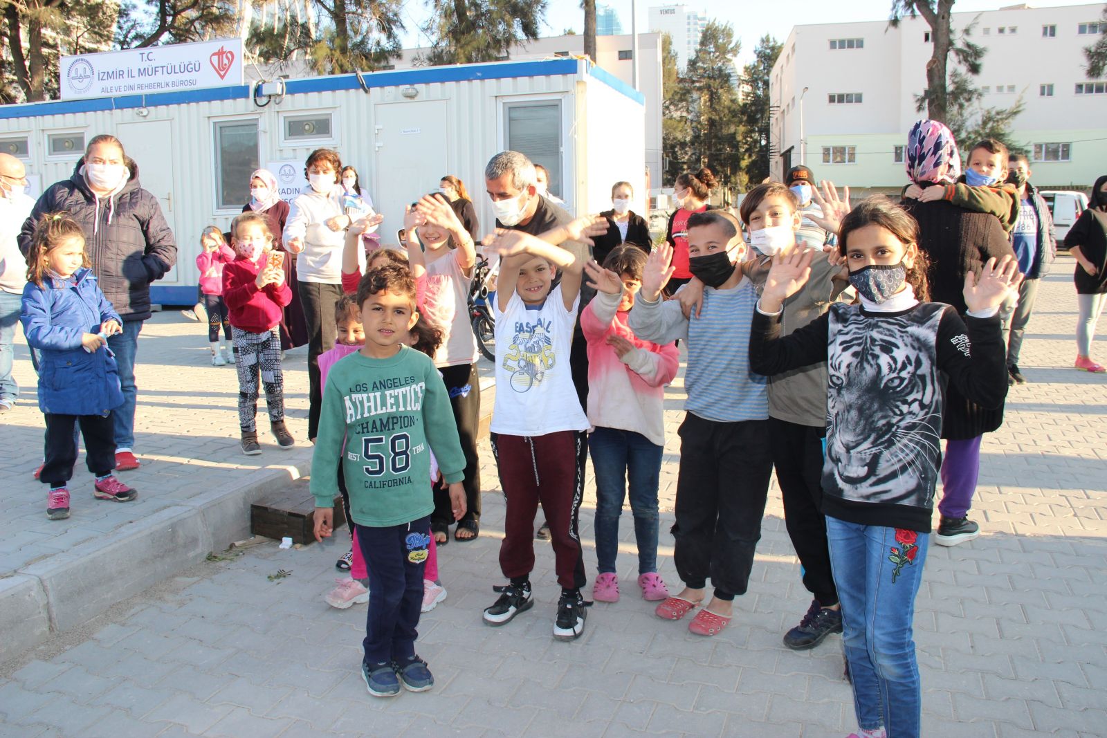 Depremzedelerin konteyner kentte yaşamı