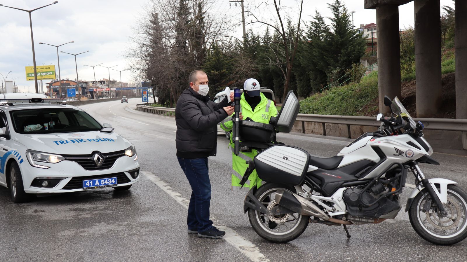 Zincirleme trafik cezası sürücüleri şaşkına çevirdi