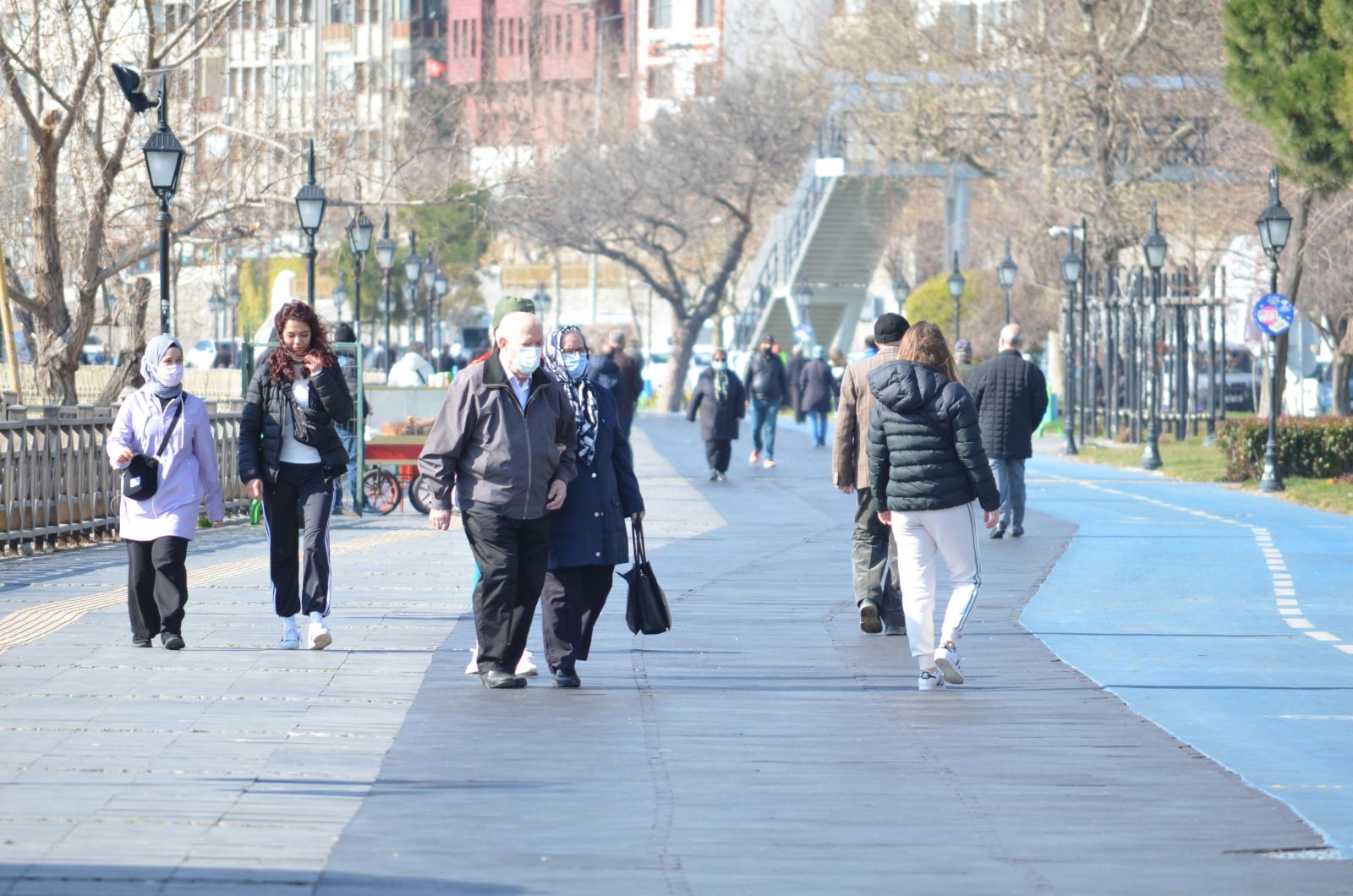 Covid-19'un durdurulamadığı Tekirdağ'da korkutan görüntüler