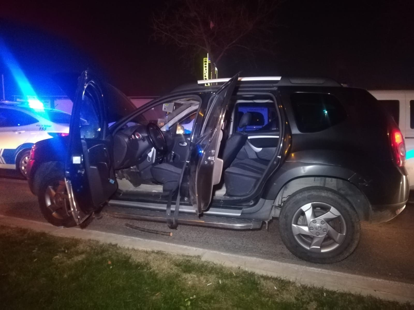 Ehliyetsiz sürücü 30 kilometrelik kovalamaca sonucu yakalandı