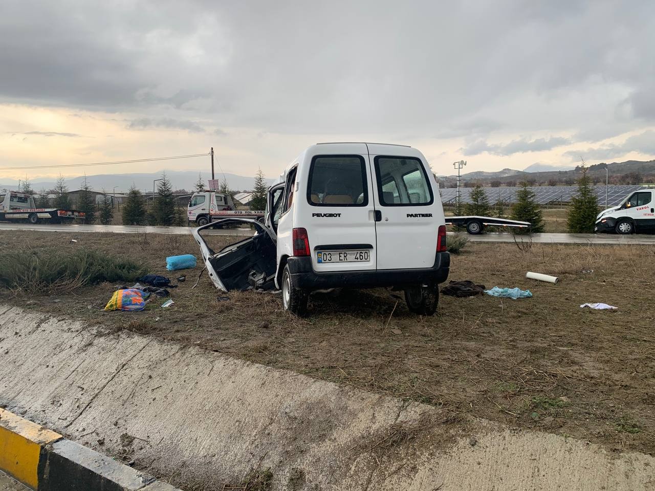 Isparta'da trafik kazası: 3 ölü 8 yaralı