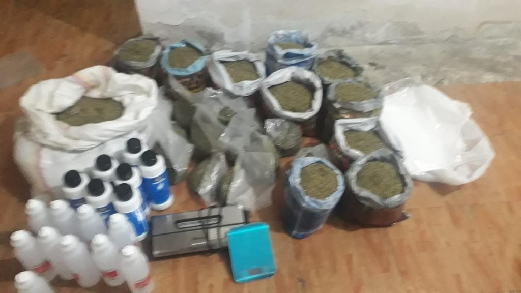 8 ilde uyuşturucu satıcılarına 'vadi' operasyonu: 81 gözaltı