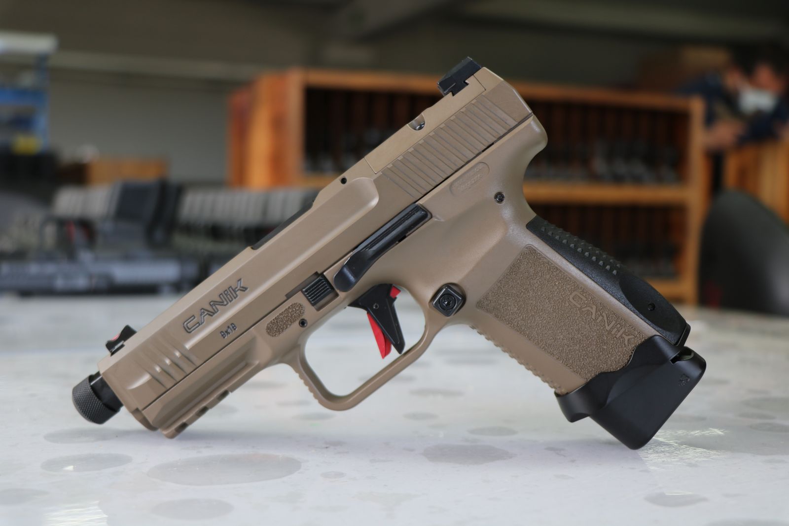 Türk tabancası, dünyanın asayişini sağlıyor