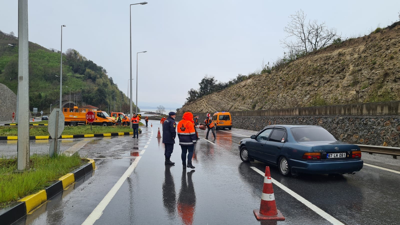 Zonguldak-İstanbul karayolu ulaşıma kapandı