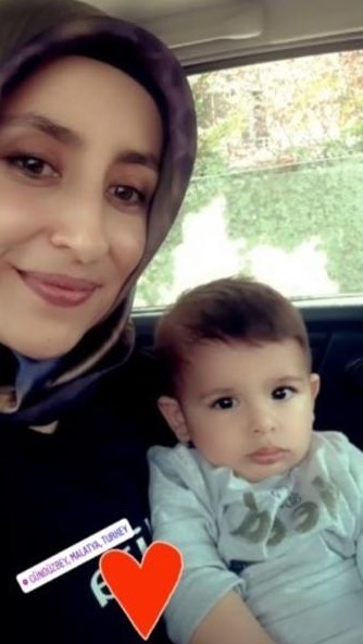 Hamile anne ve 2 yaşındaki oğlu aynı tabutta son yolculuğuna uğurlandı