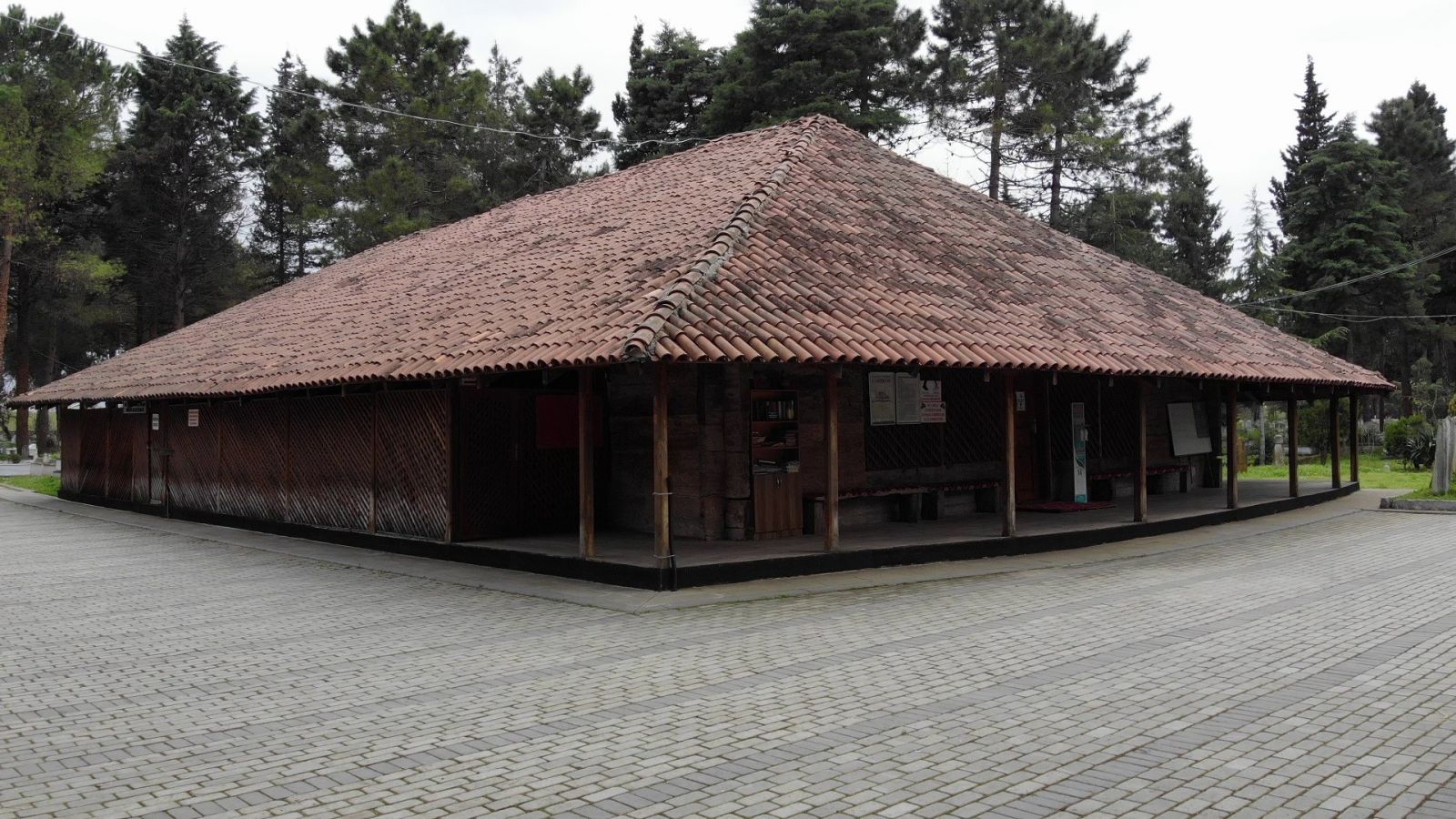 8.5 asırdır dimdik duran çivisiz cami kendine hayran bırakıyor 8.5 asırdır dimdik duran çivisiz cami kendine hayran bırakıyor