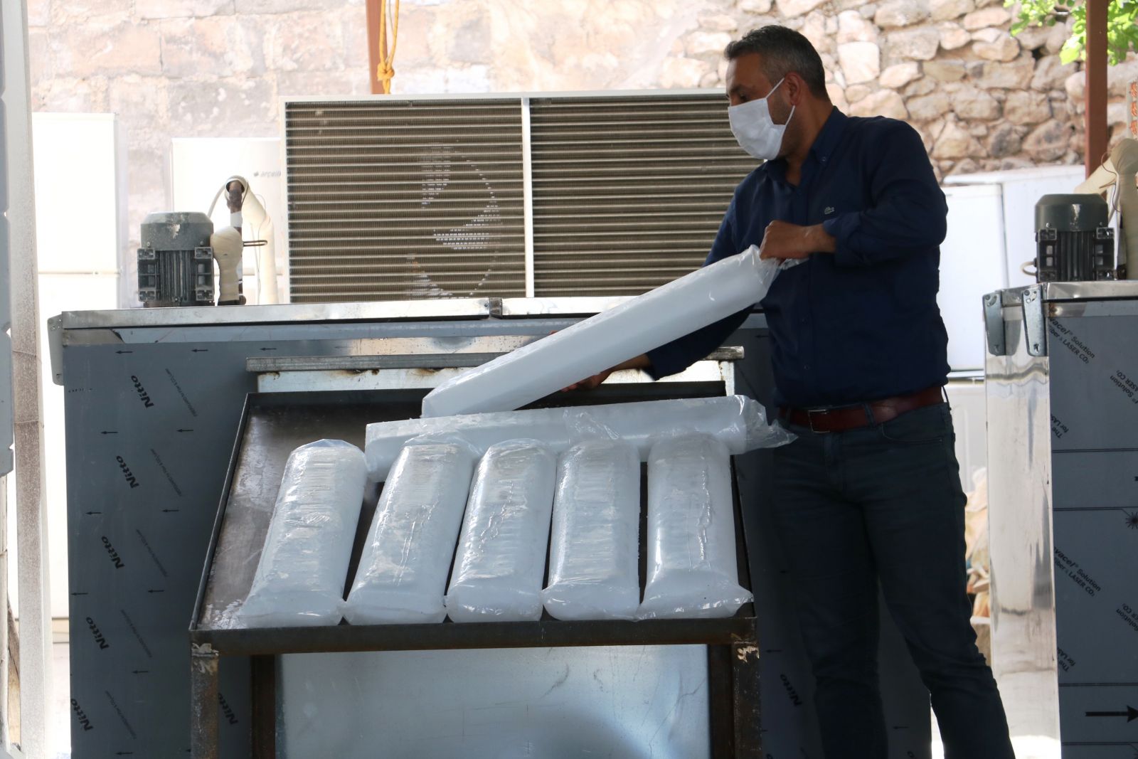 Şanlıurfa’da ‘buz devri’ başladı