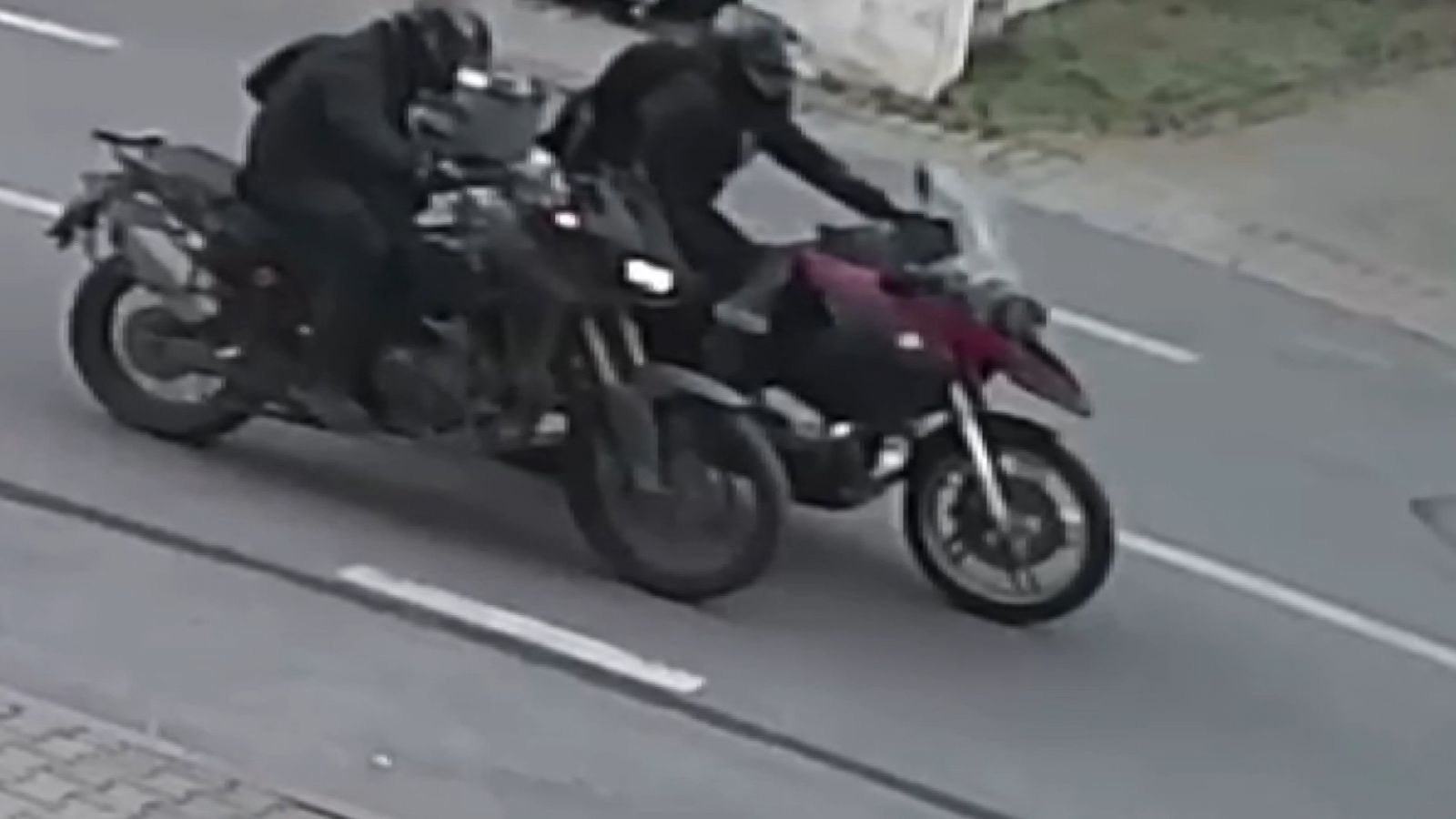 Sanatçı Ozan Musluoğlu’na hırsızlık şoku!
