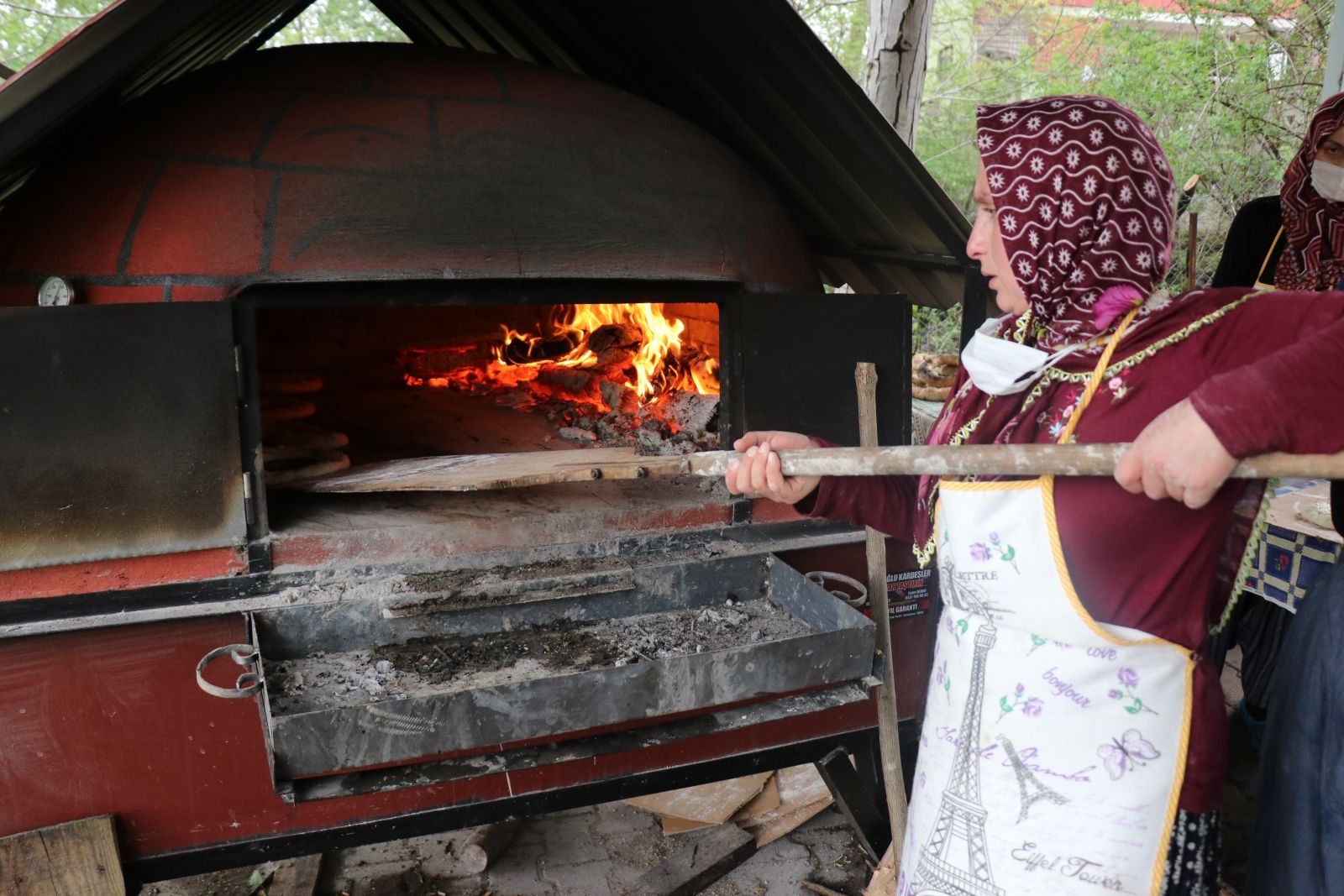 Bir hamleyle köyü dijital AVM'ye çevirdiler