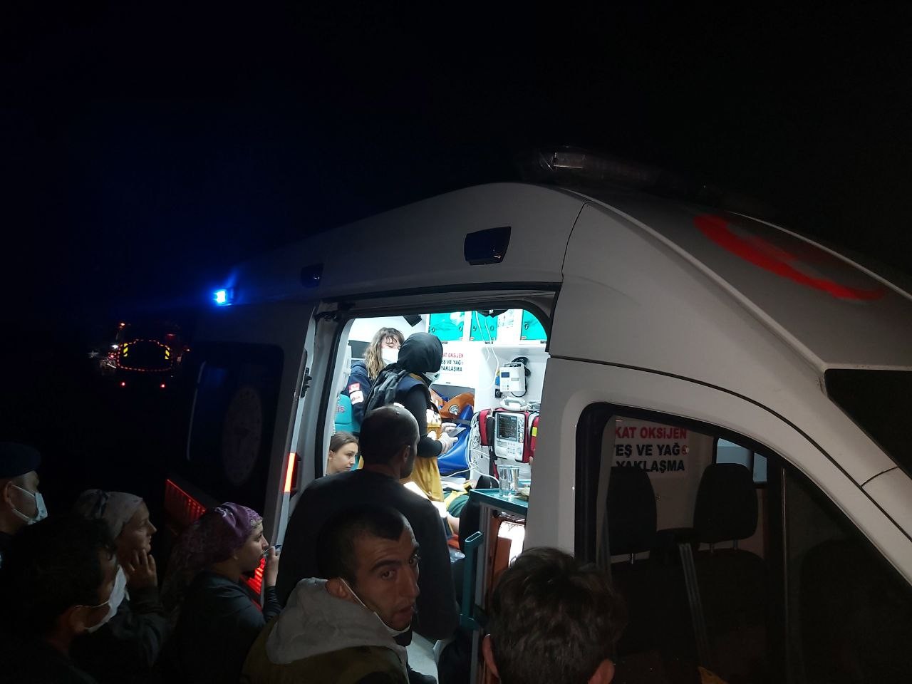 Kastamonu'da yıldırım düştü: 6 ev alevlere teslim oldu