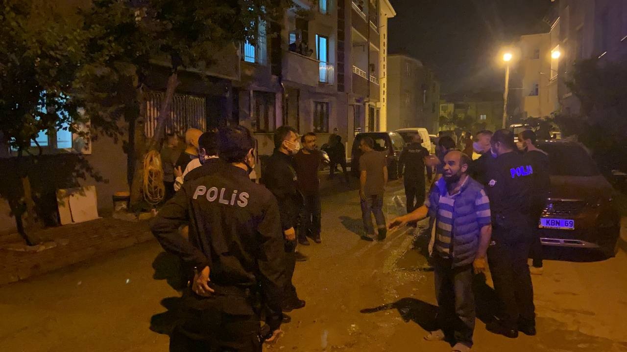 Kendilerini uyaran polislere saldırdılar: 3 gözaltı