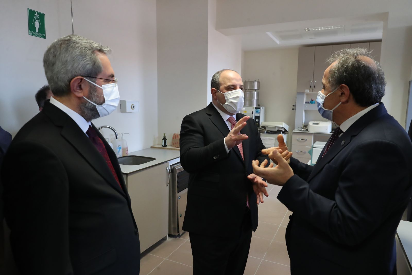 Bakan Varank yerli aşı için tarih verdi