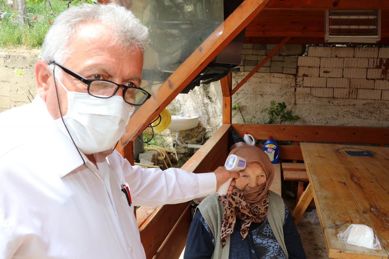 Bu köye koronavirüs hiç uğramadı