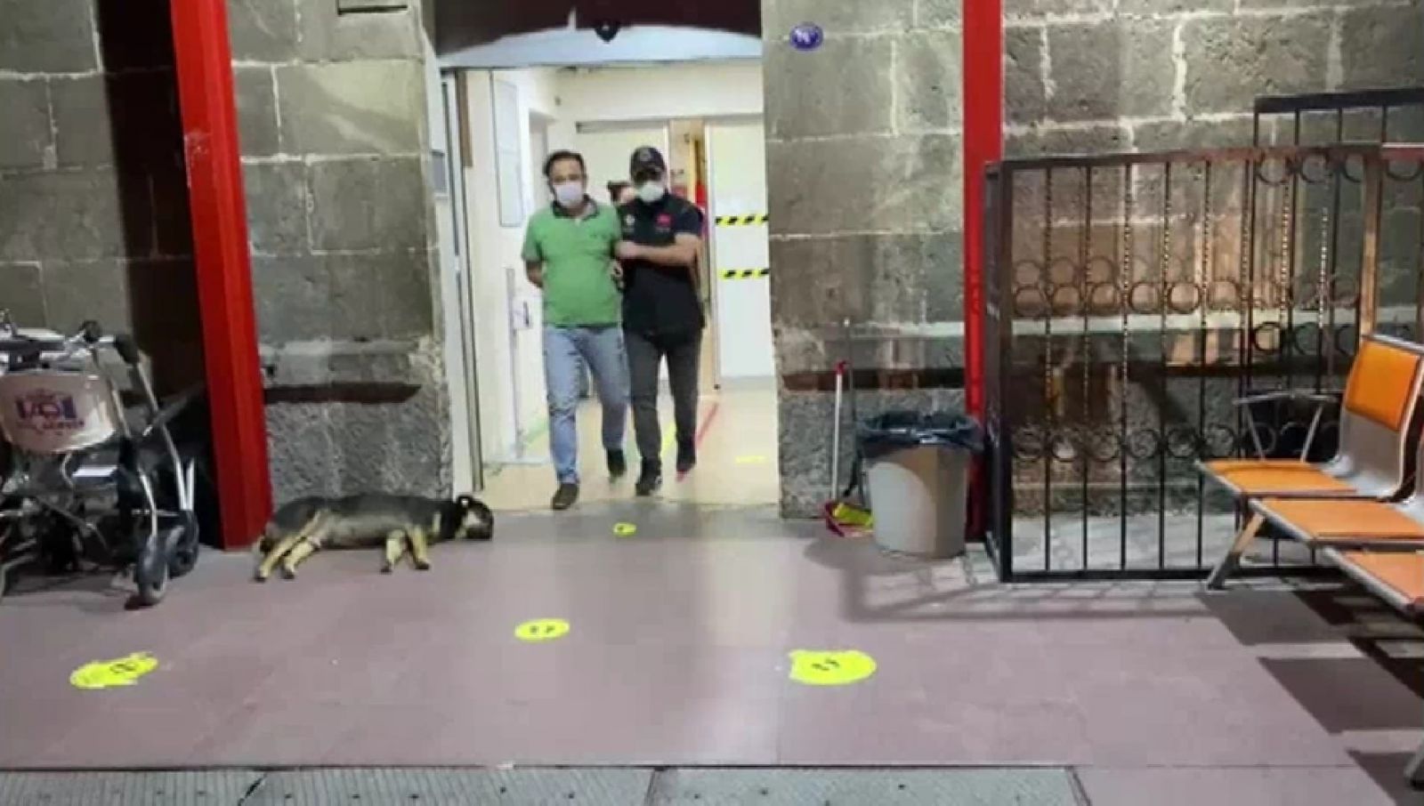 FETÖ’nün 'Gaybubet Evleri'ne operasyon: 35 gözaltı