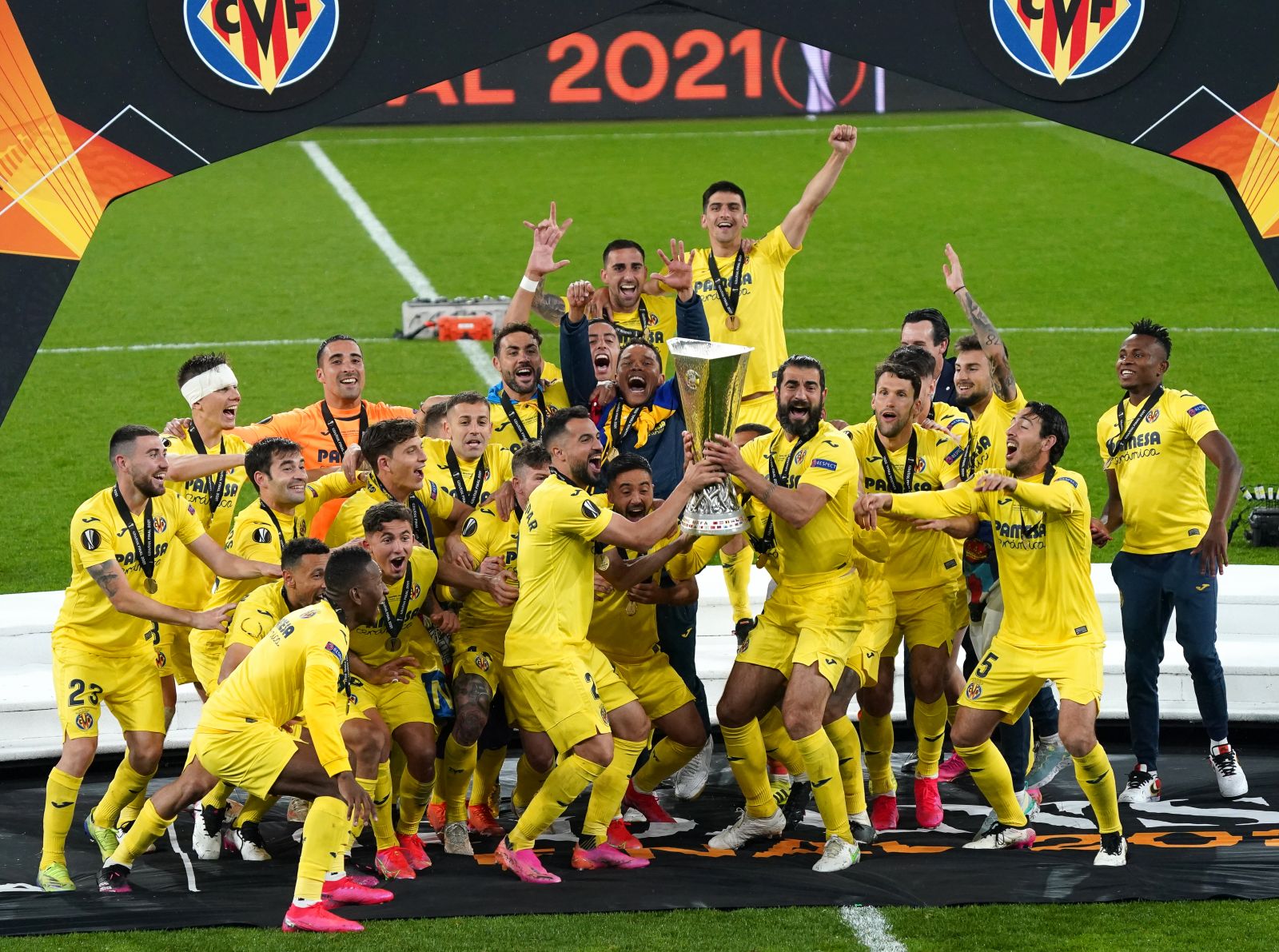 UEFA Avrupa Ligi'nde şampiyon Villarreal UEFA Avrupa Ligi'nde şampiyon Villarreal
