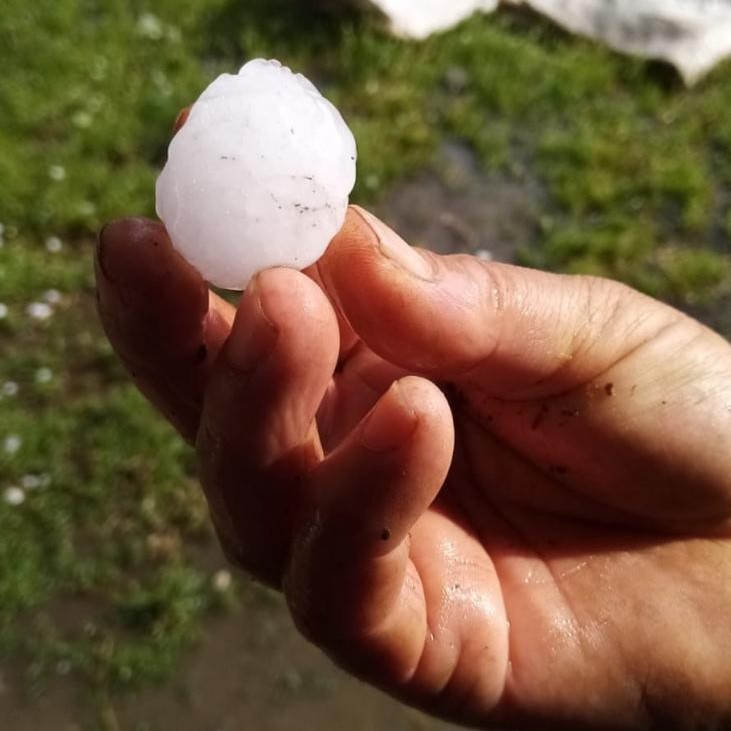 Tokat'a ceviz gibi dolu yağdı