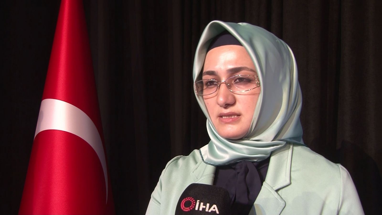 AK Partili Özlem Erol’dan İBB’ye müsilaj eleştirisi AK Partili Özlem Erol’dan İBB’ye müsilaj eleştirisi
