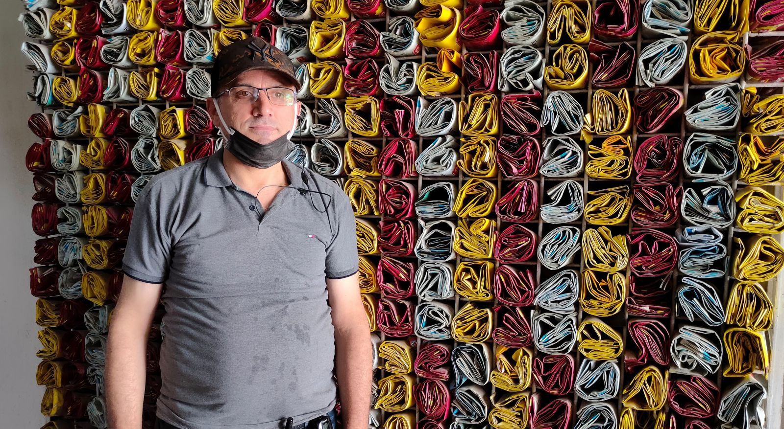 Çay paketlerini 13 yıldır atmıyor, dekor olarak kullanıyor