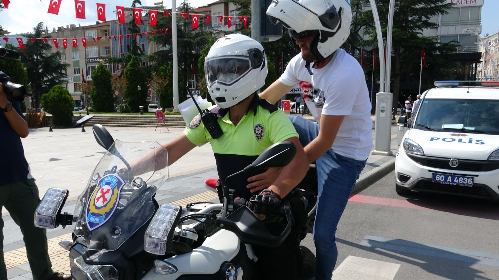 Üniversite adaylarının sınava yetişme telaşı