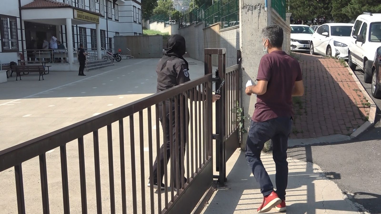 Üniversite adaylarının sınava yetişme telaşı