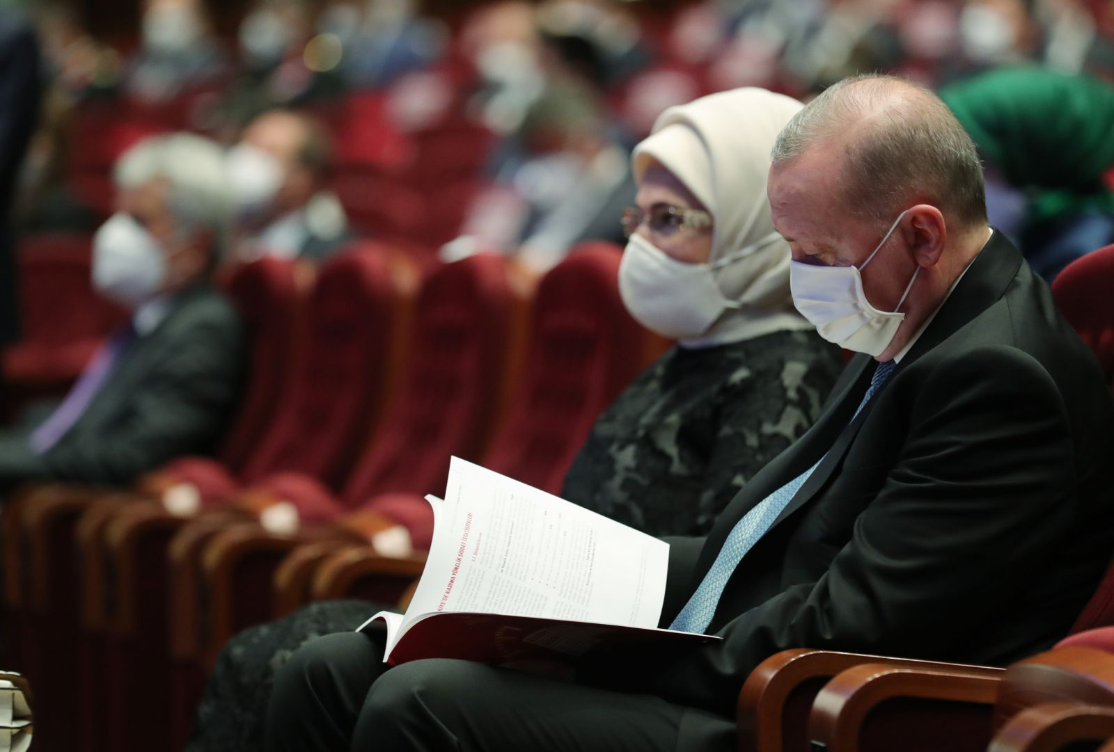 Cumhurbaşkanı Erdoğan açıkladı: Kadına şiddete karşı yeni eylem planı