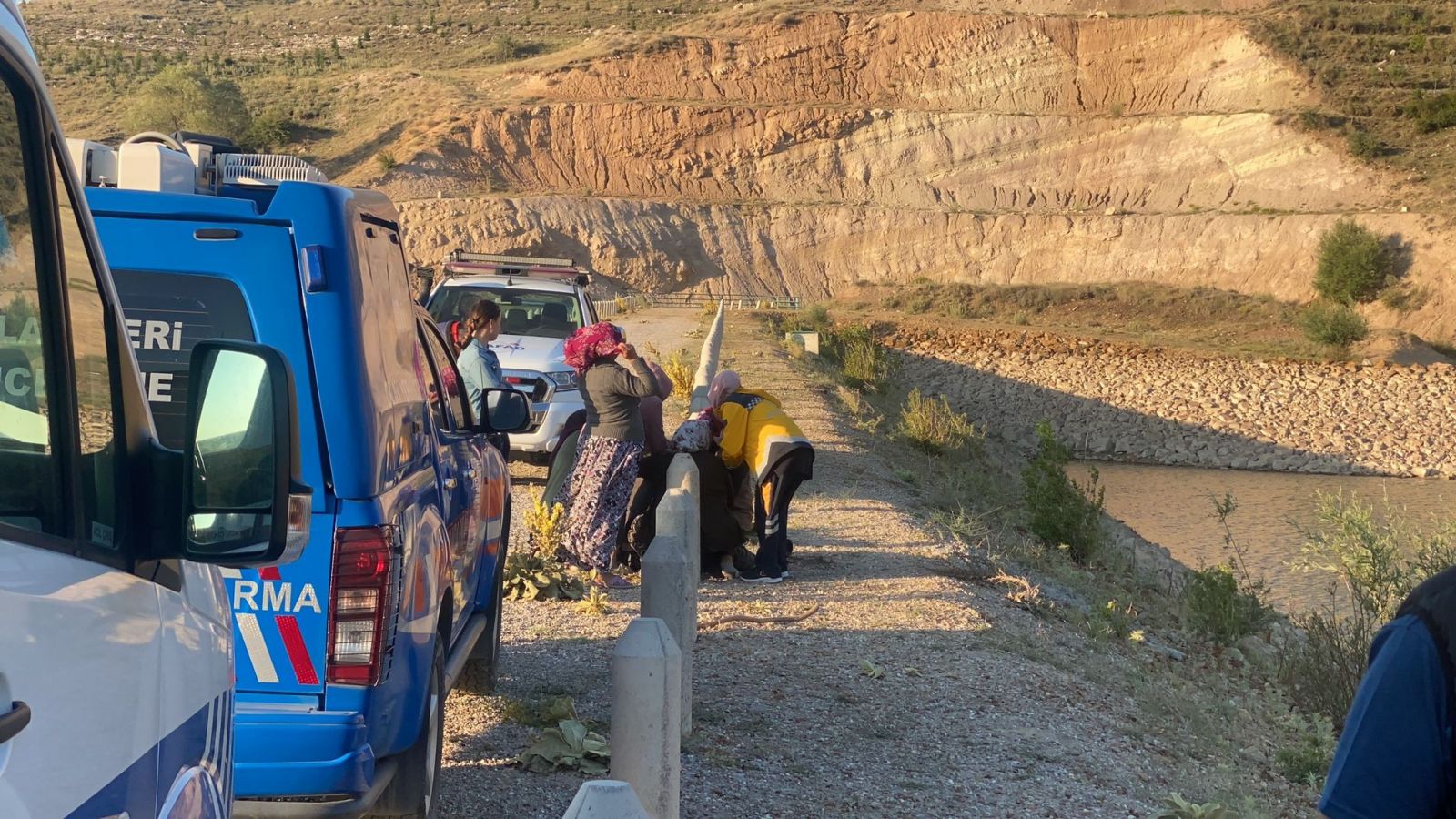 Kaybolan kardeşlerin cansız bedenleri gölette bulundu