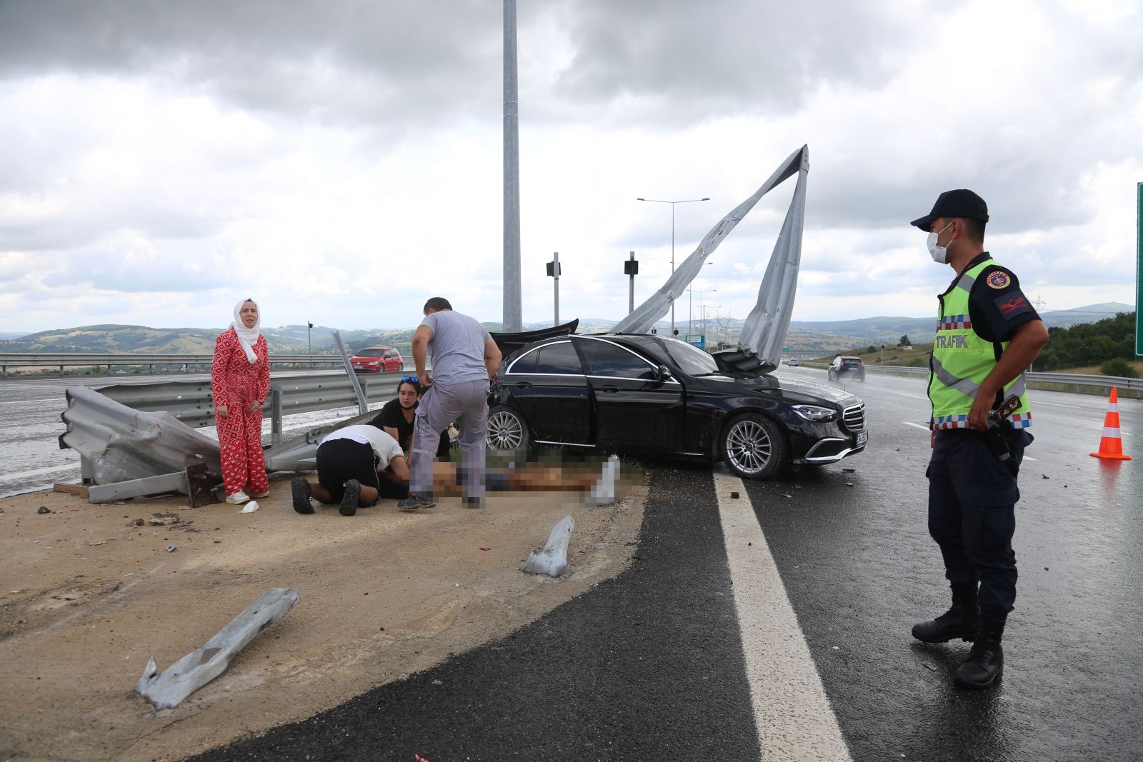 Kuzey Marmara Otoyolu'nda feci kaza: 1 ölü, 3'ü çocuk 4 yaralı