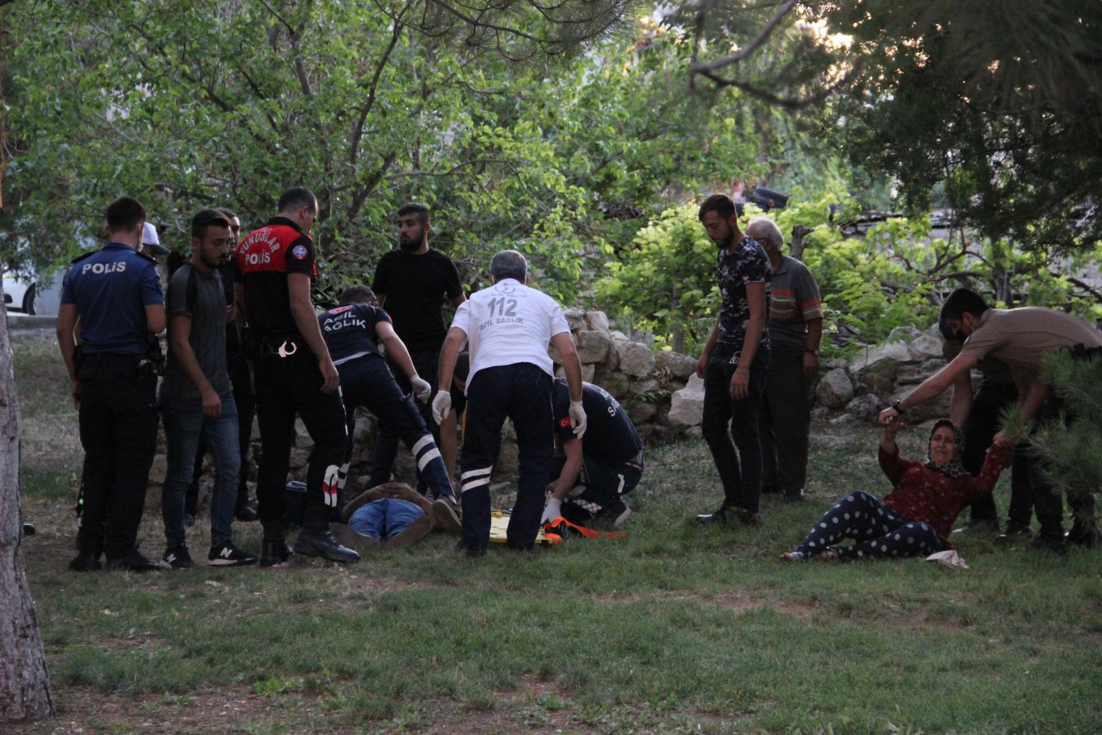 Karaman’da komşu kavgası: 1 ölü, 6 yaralı Karaman’da komşu kavgası: 1 ölü, 6 yaralı