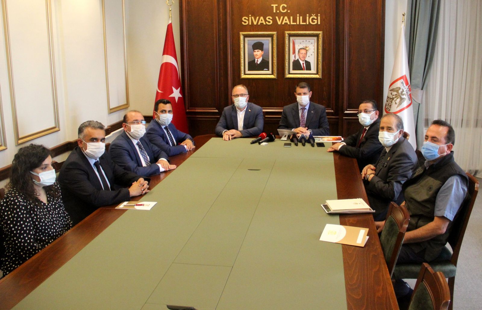 Festival iptal edildi, toplanan kaynak orman yangınları için kullanılacak Festival iptal edildi, toplanan kaynak orman yangınları için kullanılacak